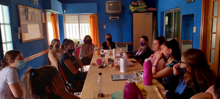 Charla de la Oficina de G&eacute;nero y Defensoras en el Cadem