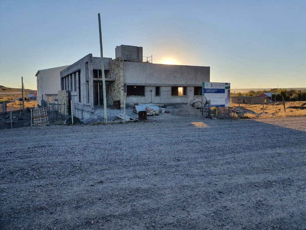 Complejo Judicial de Jacobacci: trabajan en el revestimiento y la instalaci&oacute;n el&eacute;ctrica