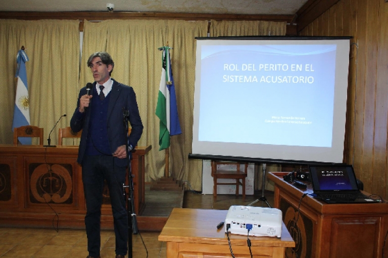 Bariloche: Peritos, Cuerpos Auxiliares e integrantes del Ministerio P&uacute;blico participan de capacitaci&oacute;n "Herramientas para auxiliares de Justicia"